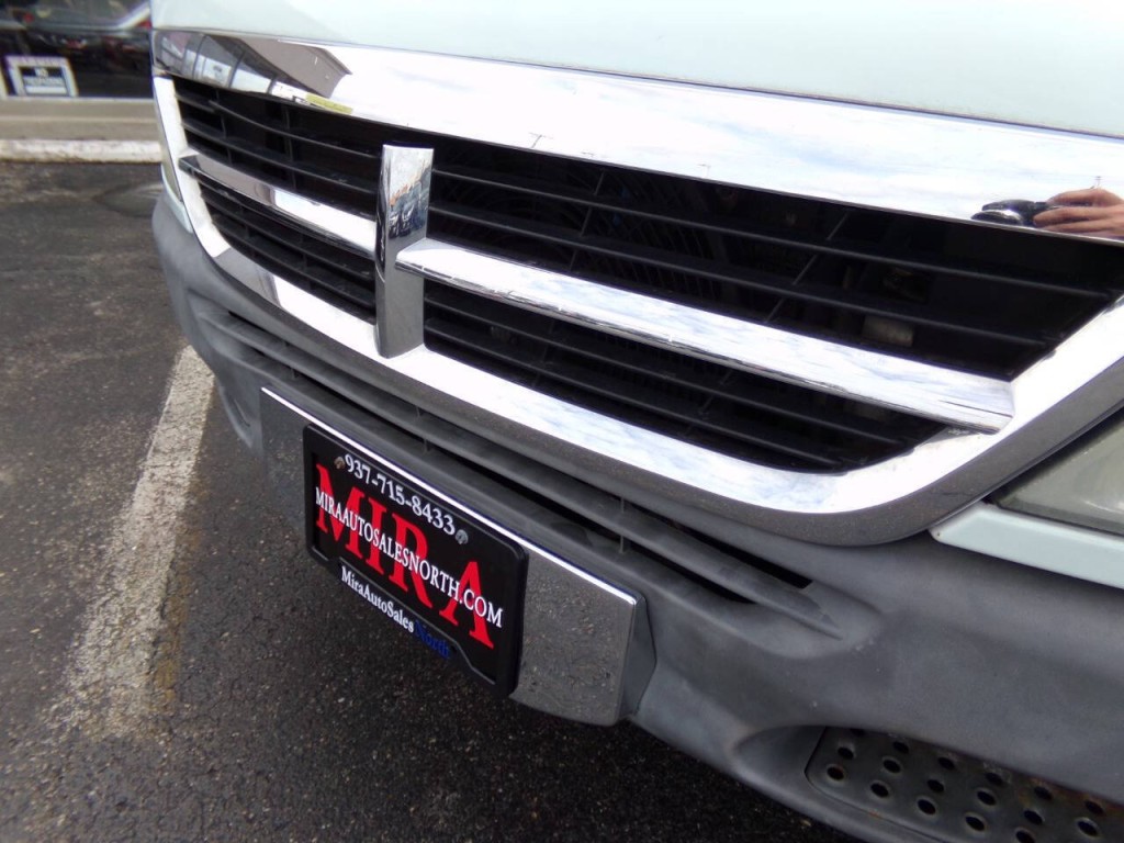 2004 Dodge Sprinter Image 34