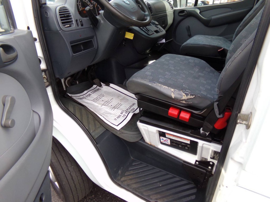 2004 Dodge Sprinter Image 47