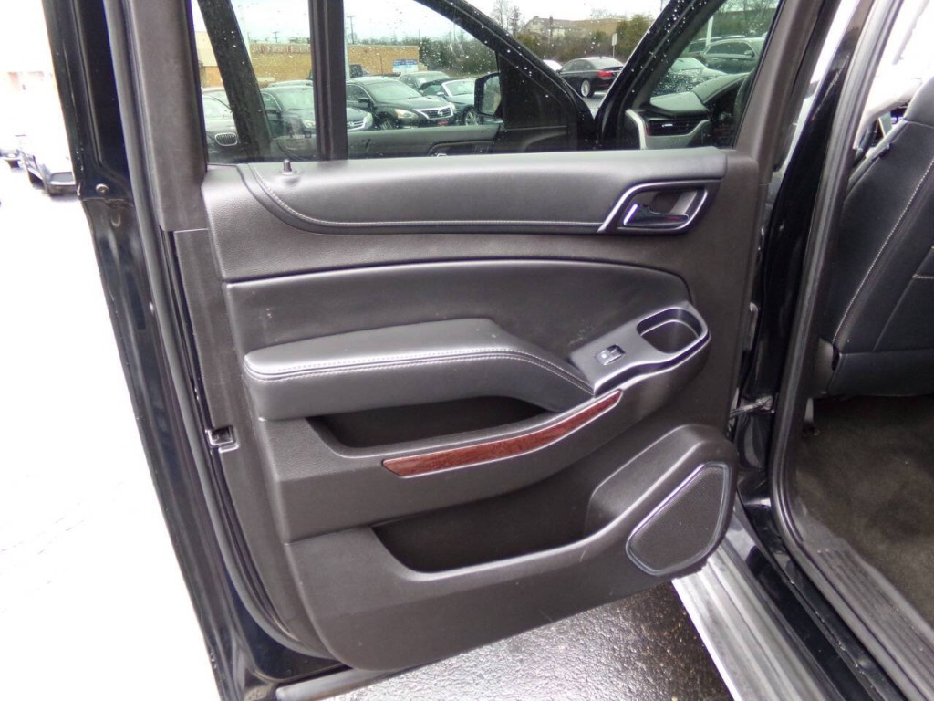 2016 GMC Yukon Image 11