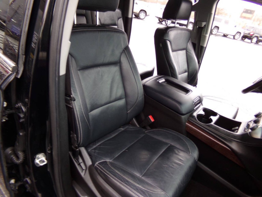 2016 GMC Yukon Image 28