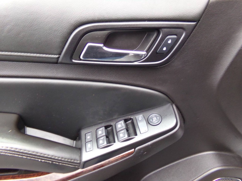 2016 GMC Yukon Image 47