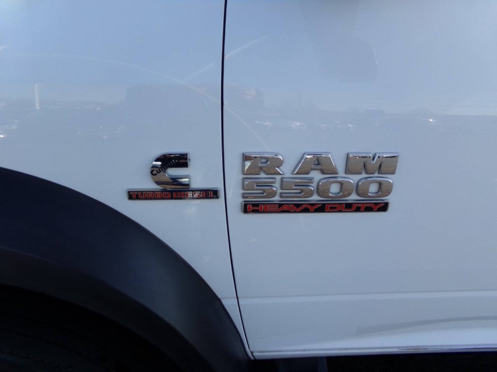 2018 RAM 5500 Image 2