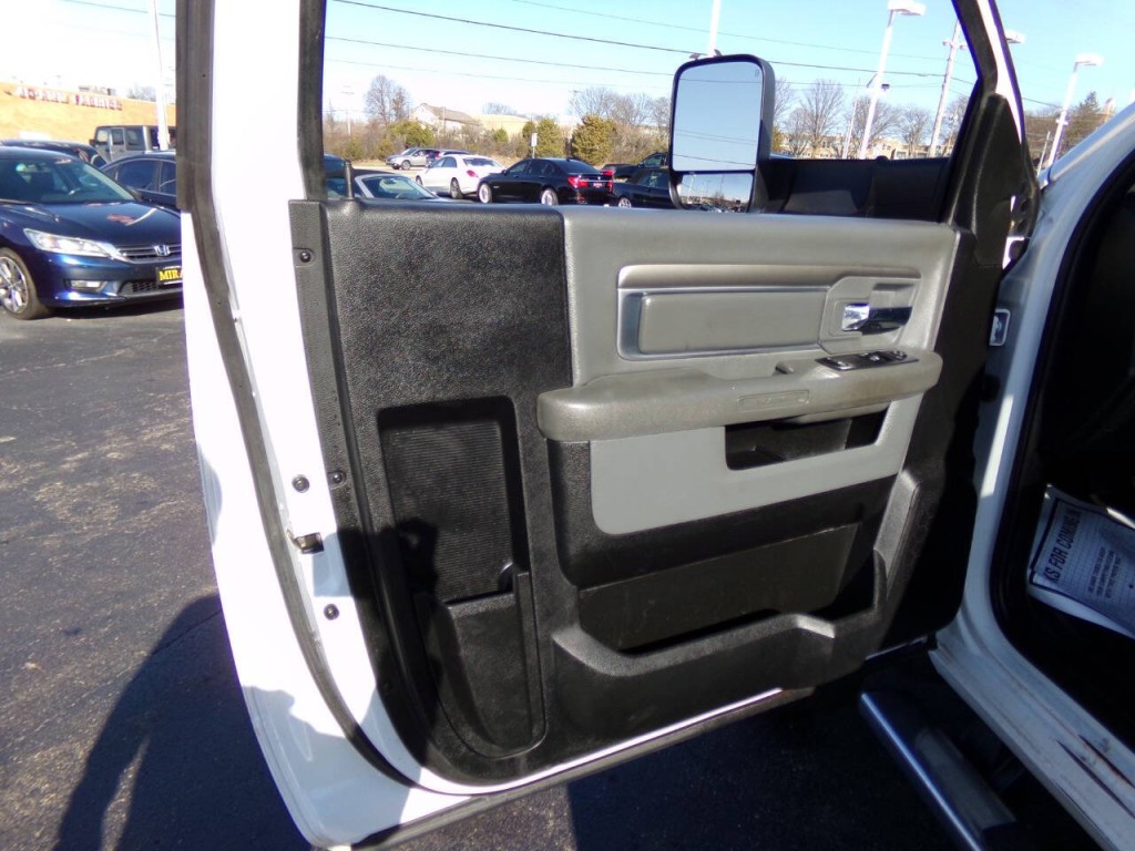 2018 RAM 5500 Image 12