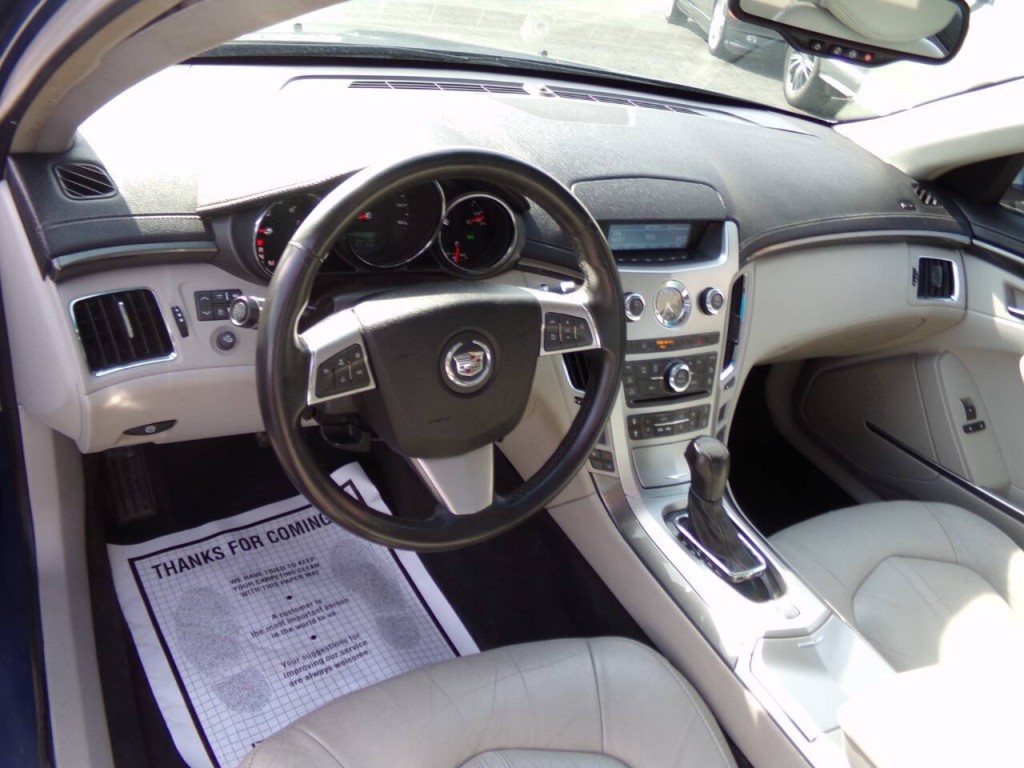 2009 Cadillac CTS Image 8