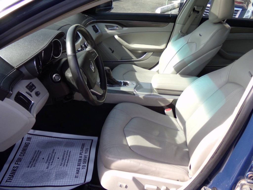 2009 Cadillac CTS Image 9