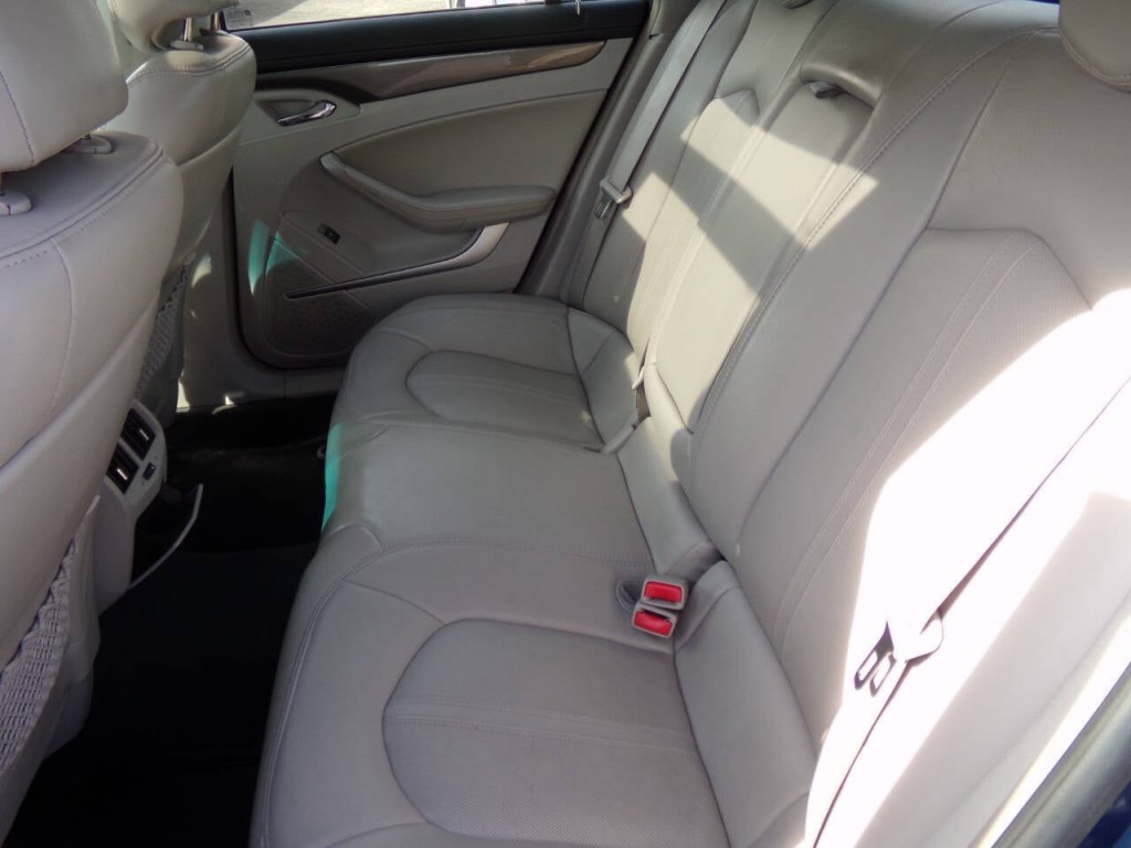 2009 Cadillac CTS Image 11
