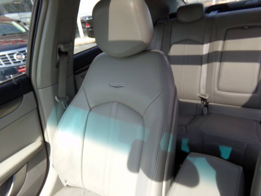 2009 Cadillac CTS Image 24