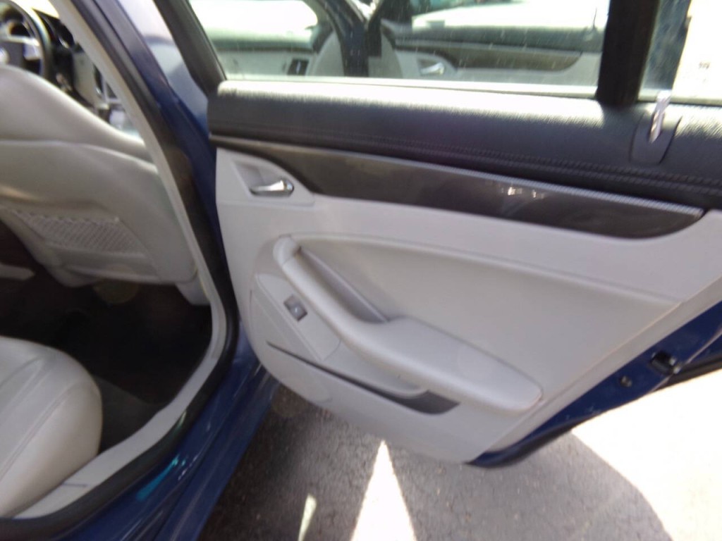 2009 Cadillac CTS Image 35