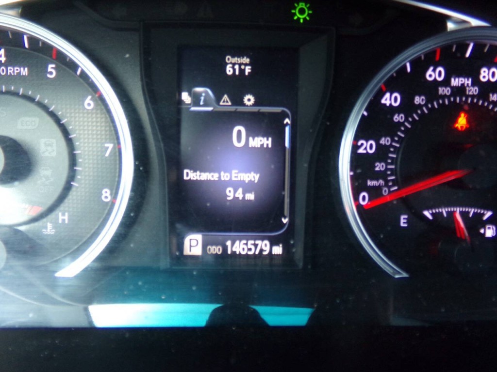 2016 Toyota Camry Image 30