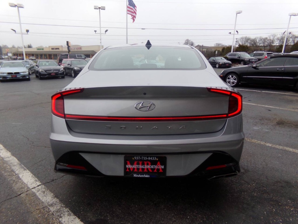 2023 Hyundai Sonata Image 3