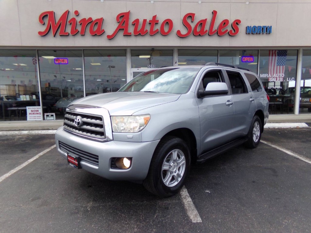 2011 Toyota Sequoia Image 1