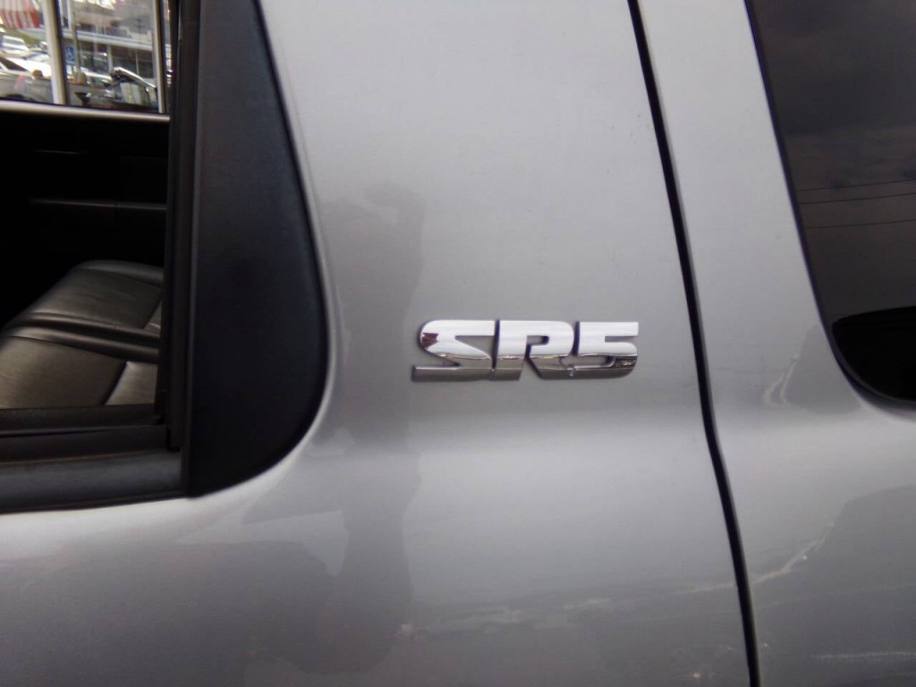 2011 Toyota Sequoia Image 7