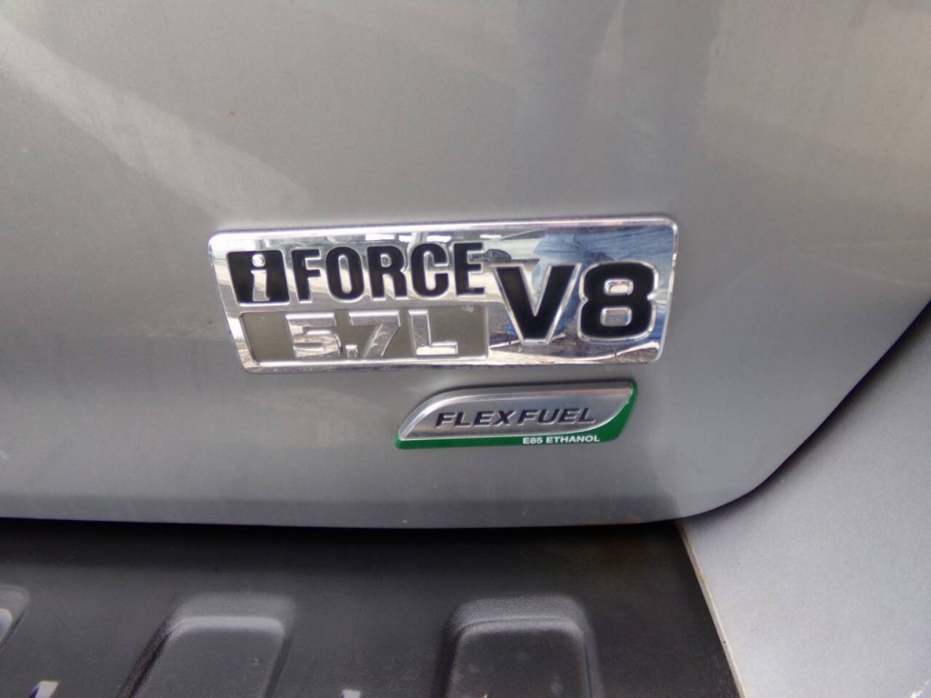 2011 Toyota Sequoia Image 17