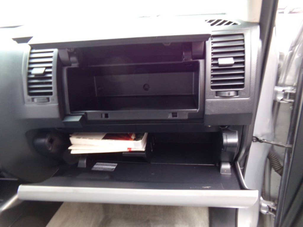 2011 Toyota Sequoia Image 31