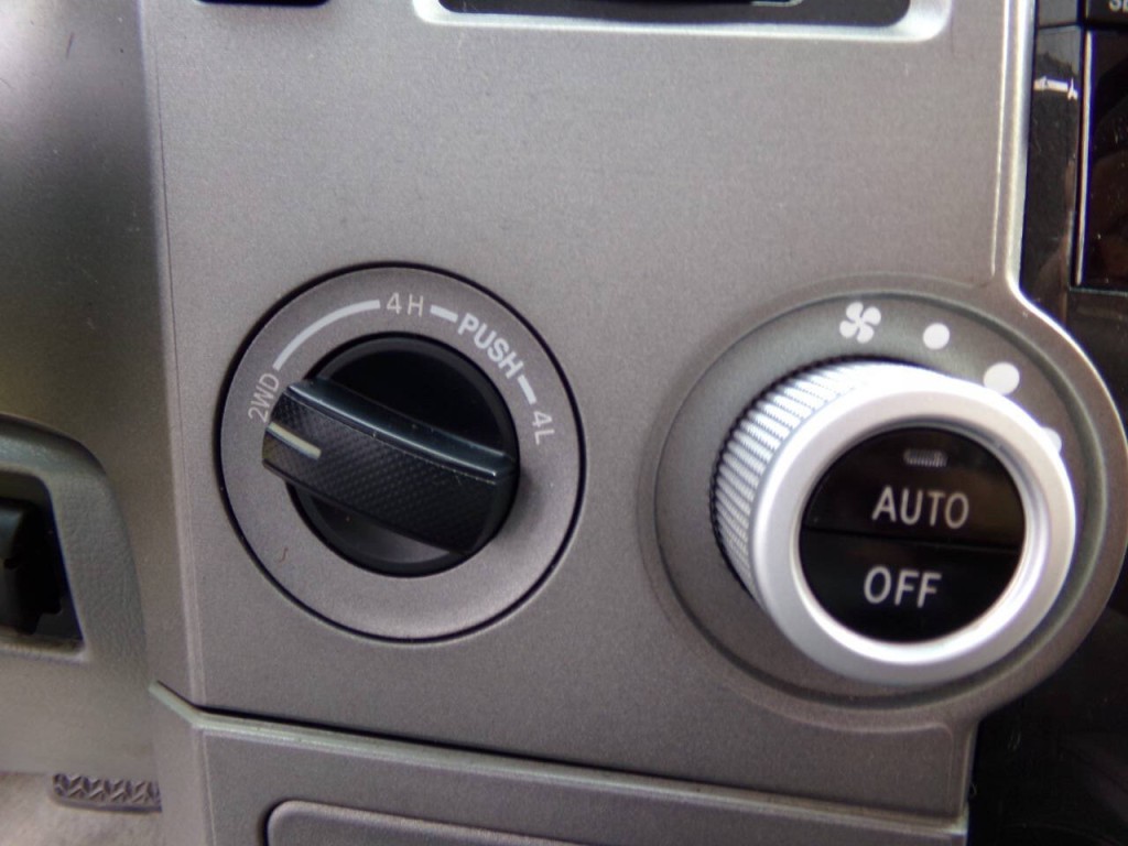 2011 Toyota Sequoia Image 33