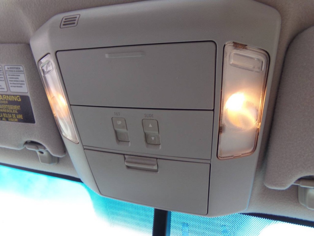 2011 Toyota Sequoia Image 36