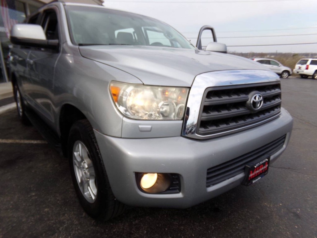 2011 Toyota Sequoia Image 37