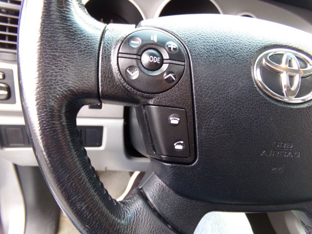 2011 Toyota Sequoia Image 47