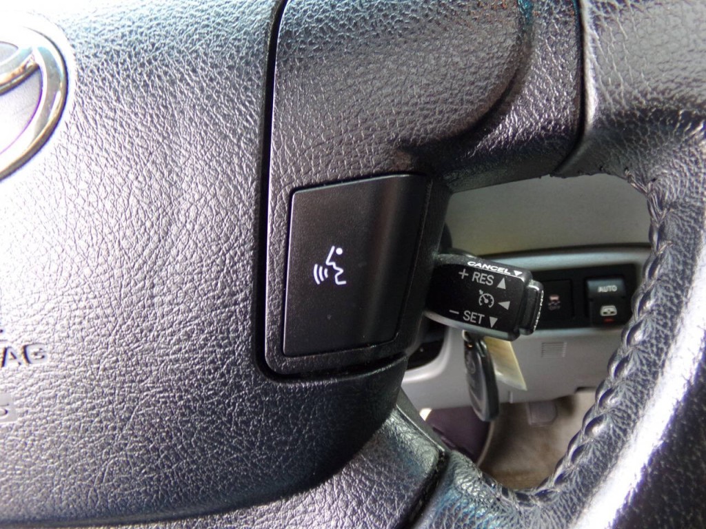 2011 Toyota Sequoia Image 48