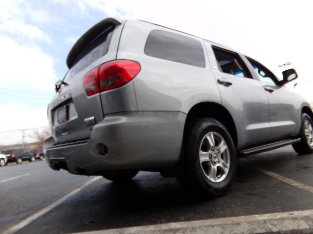 2011 Toyota Sequoia Image 57
