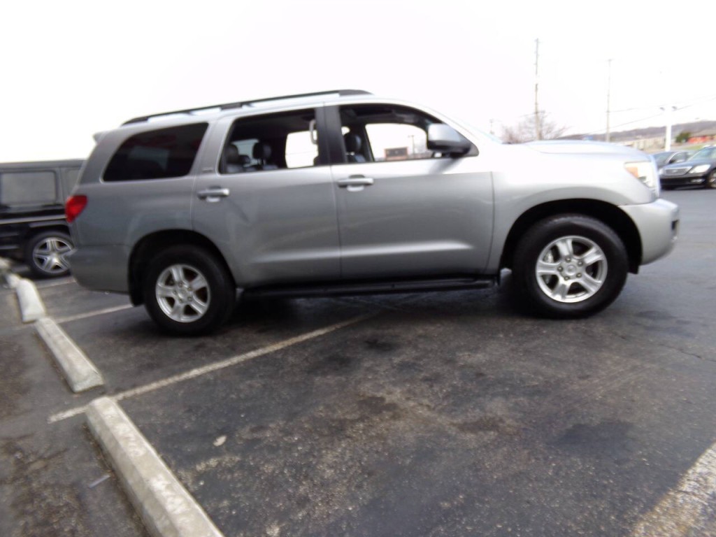 2011 Toyota Sequoia Image 58