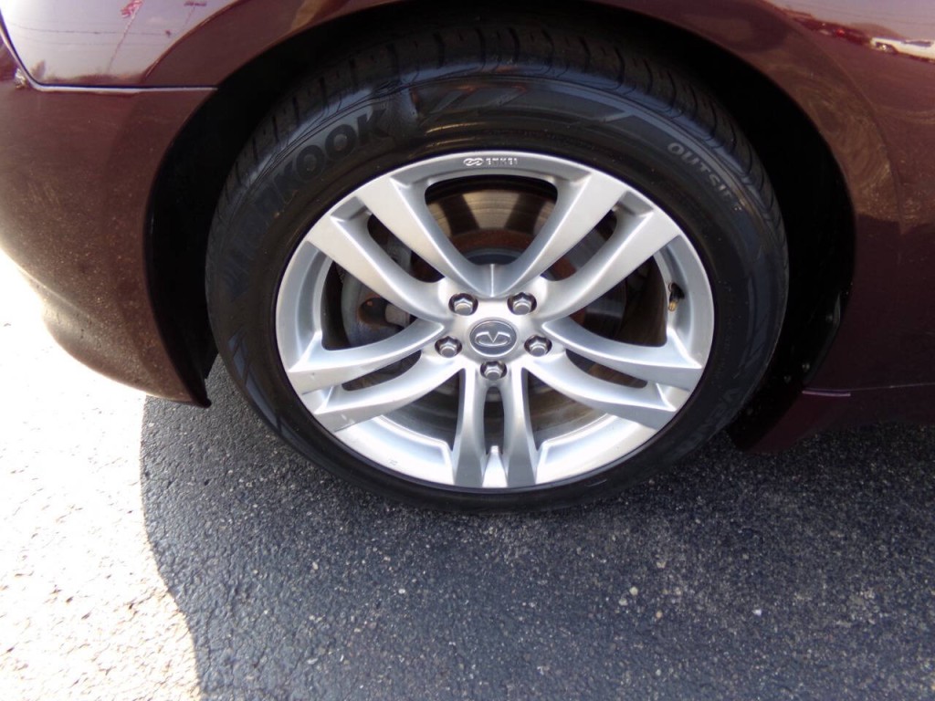 2010 INFINITI G37 Image 25