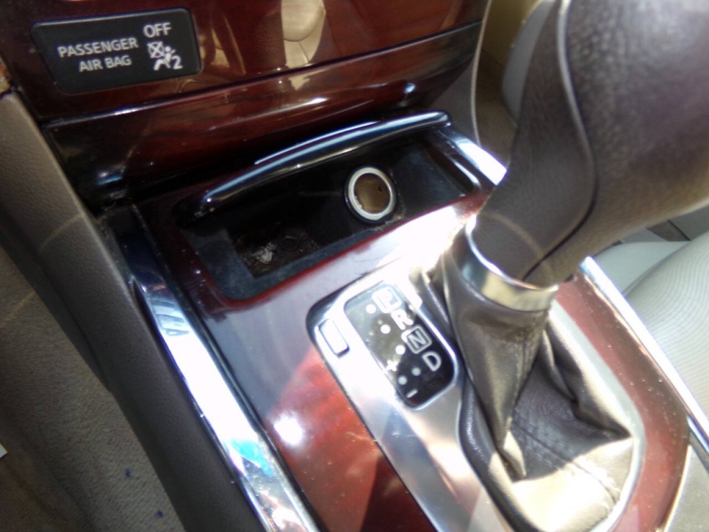 2010 INFINITI G37 Image 45