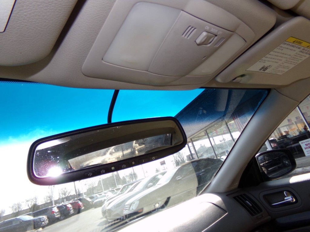 2010 INFINITI G37 Image 51