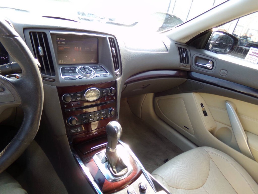 2010 INFINITI G37 Image 52