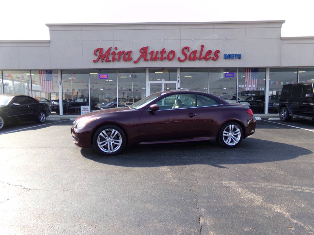 2010 INFINITI G37 Image 2