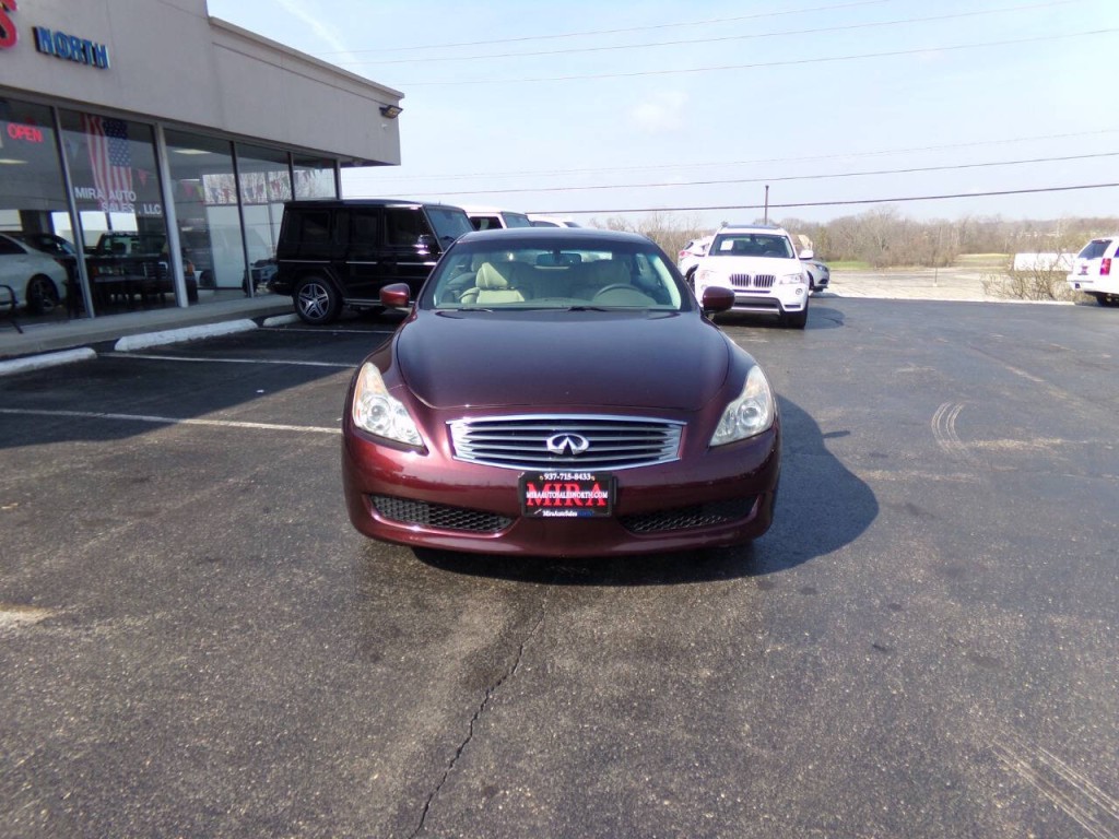 2010 INFINITI G37 Image 4