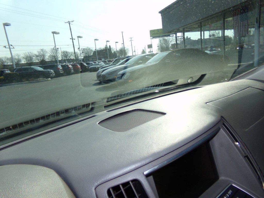 2010 INFINITI G37 Image 38