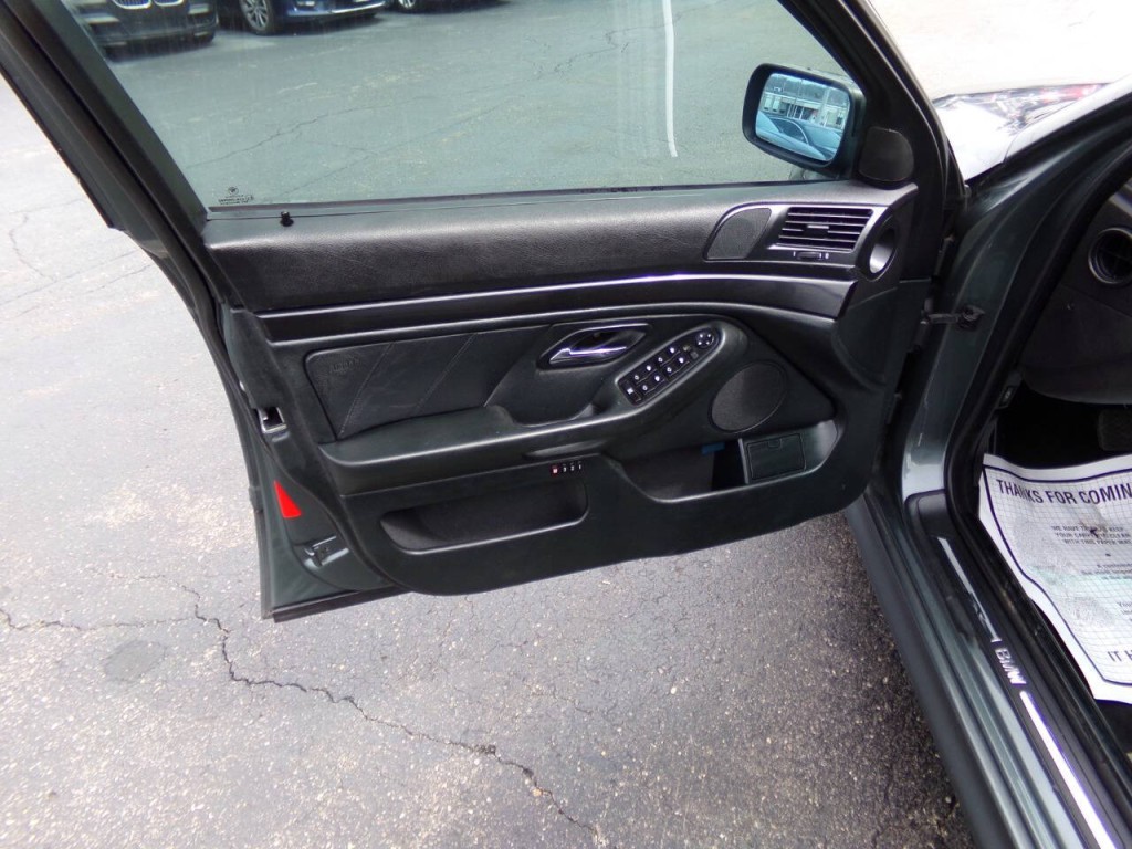 2003 BMW 5 Series Image 12