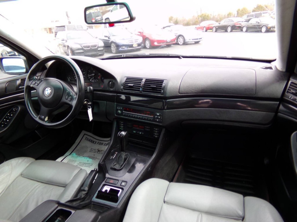 2003 BMW 5 Series Image 23
