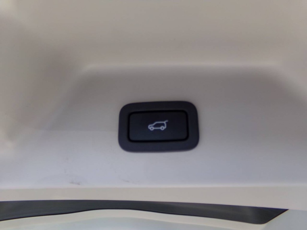 2014 Land Rover Range Rover Image 25