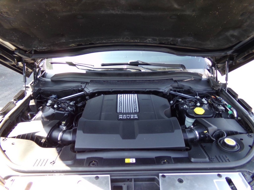 2014 Land Rover Range Rover Image 35