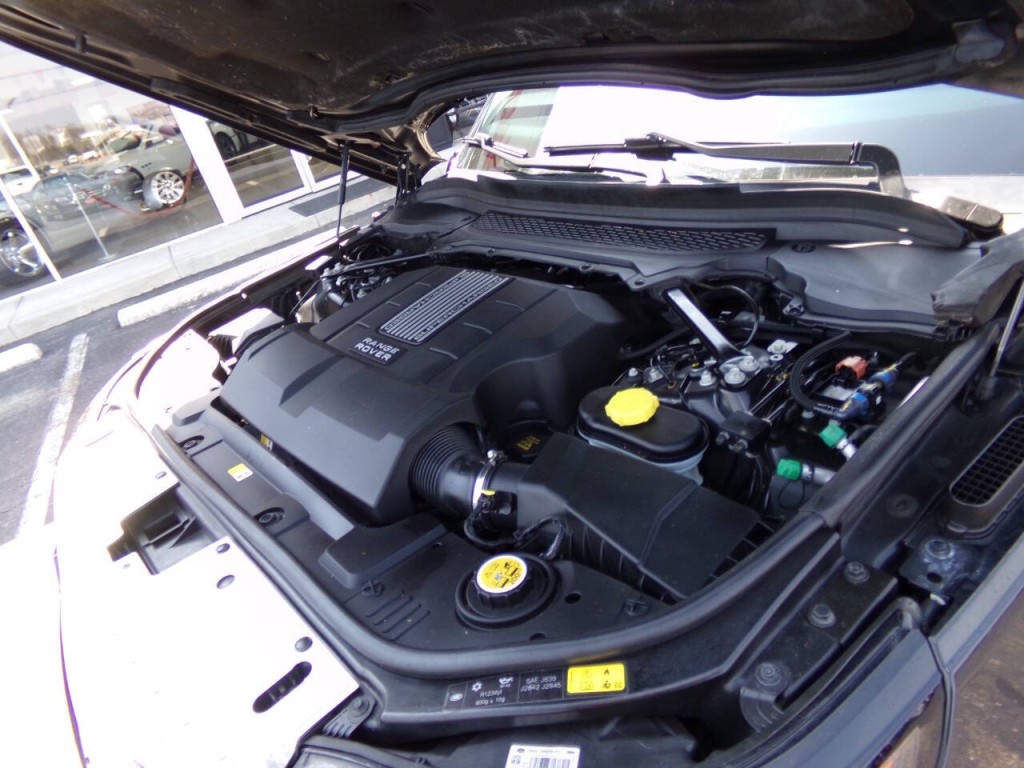 2014 Land Rover Range Rover Image 37