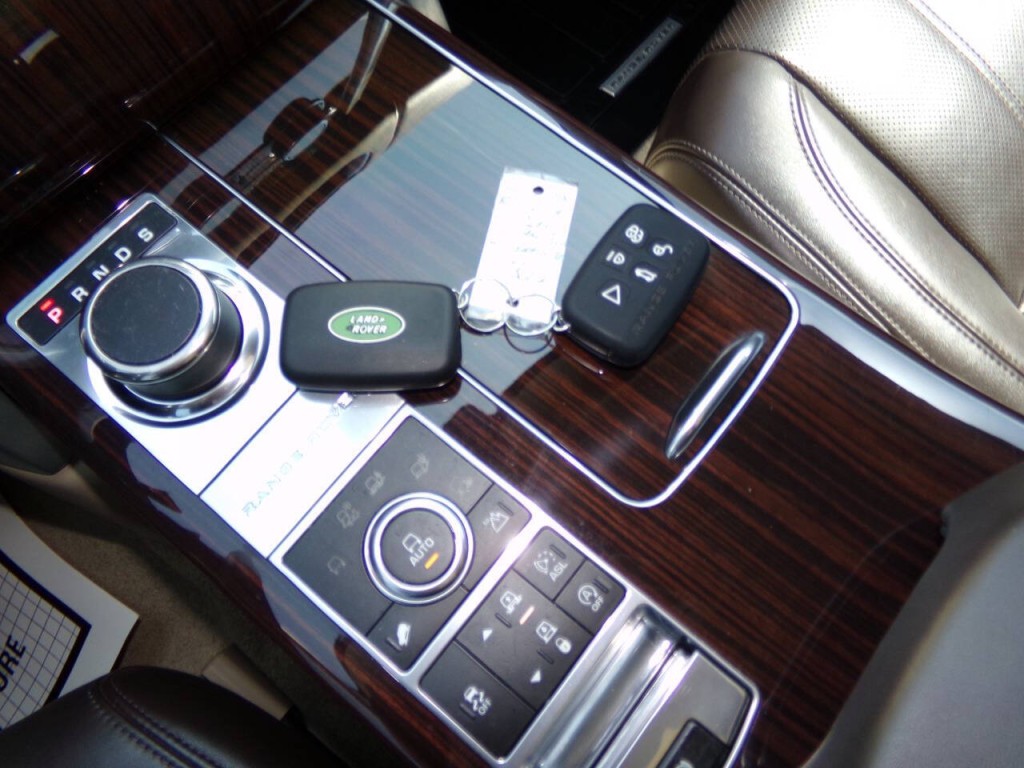 2014 Land Rover Range Rover Image 82