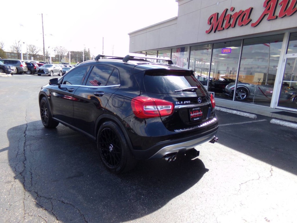 2016 Mercedes-Benz GLA-Class Image 8