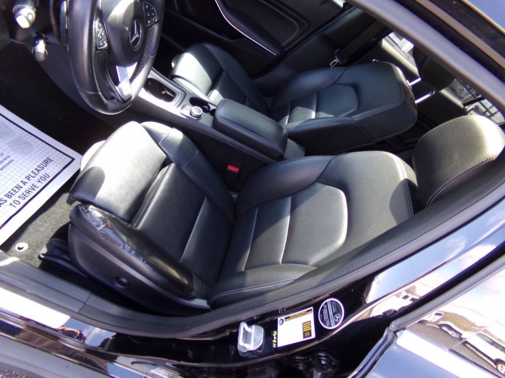 2016 Mercedes-Benz GLA-Class Image 11