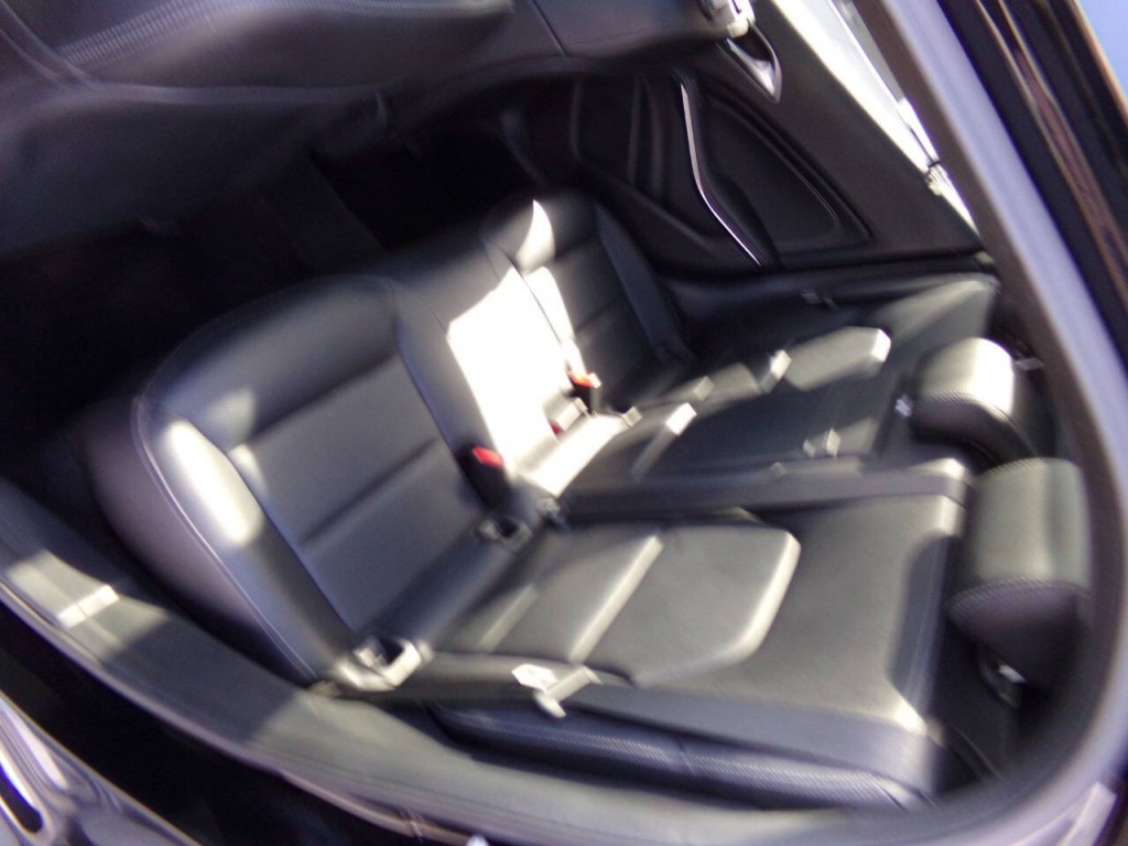 2016 Mercedes-Benz GLA-Class Image 14