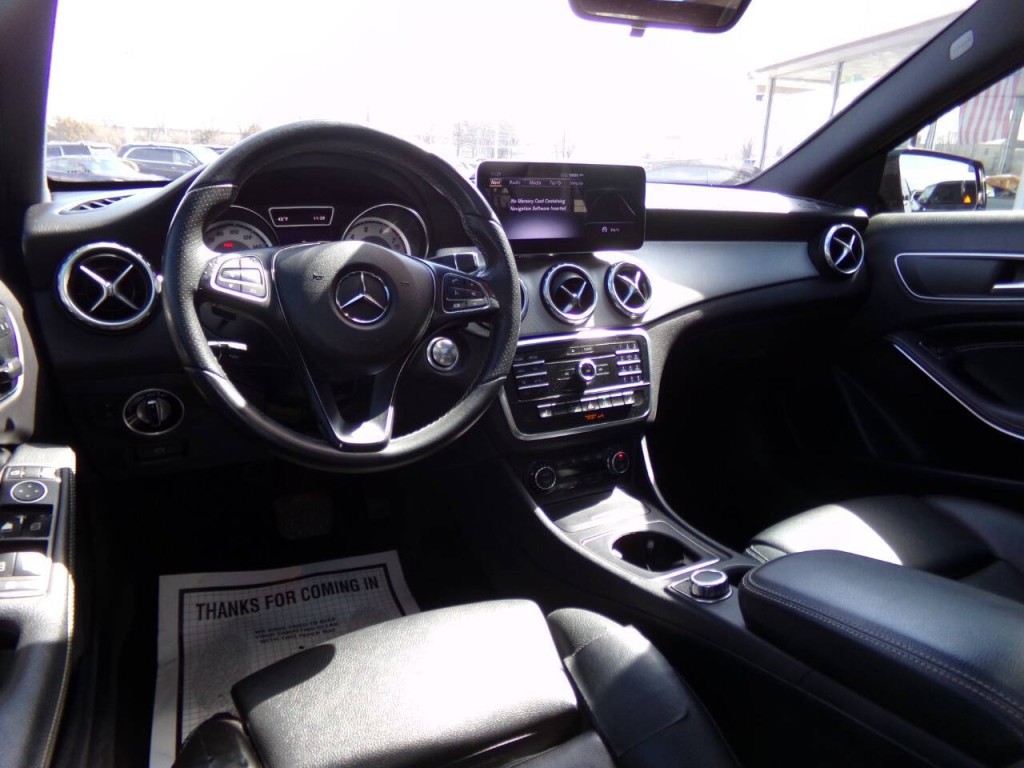 2016 Mercedes-Benz GLA-Class Image 17