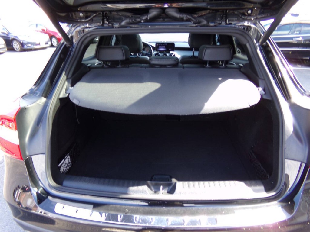 2016 Mercedes-Benz GLA-Class Image 19