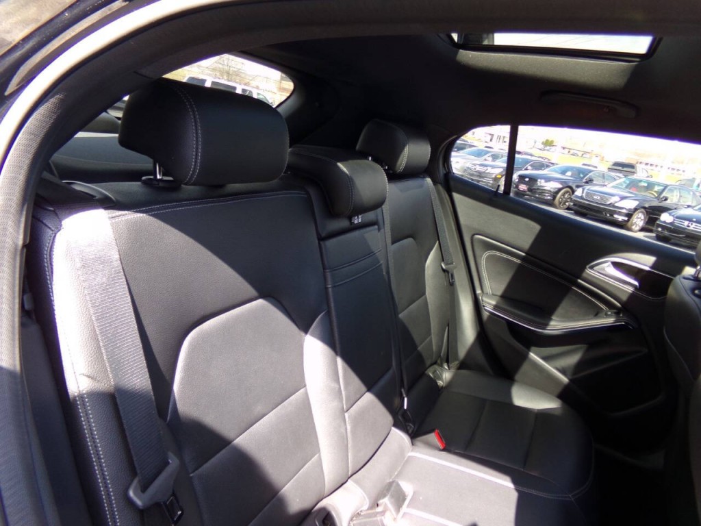 2016 Mercedes-Benz GLA-Class Image 24