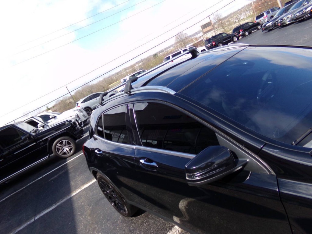 2016 Mercedes-Benz GLA-Class Image 42