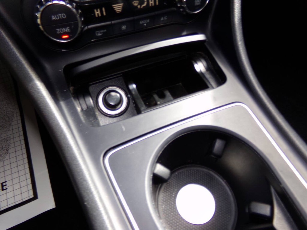 2016 Mercedes-Benz GLA-Class Image 56