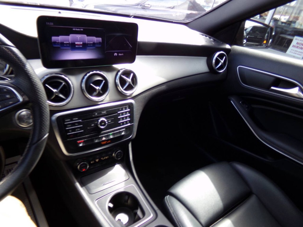 2016 Mercedes-Benz GLA-Class Image 59