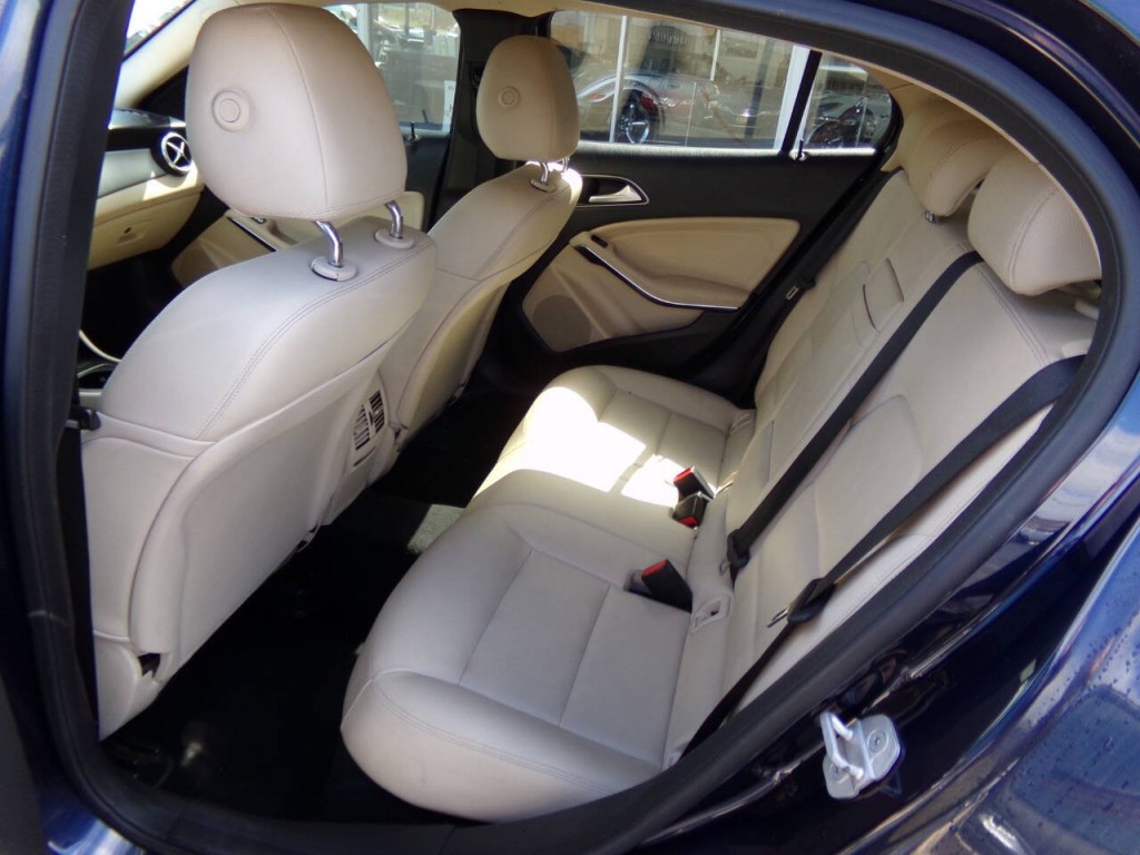 2017 Mercedes-Benz GLA-Class Image 13