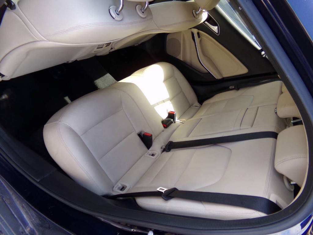 2017 Mercedes-Benz GLA-Class Image 14