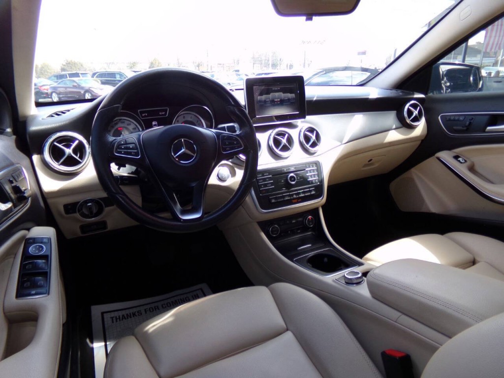 2017 Mercedes-Benz GLA-Class Image 17